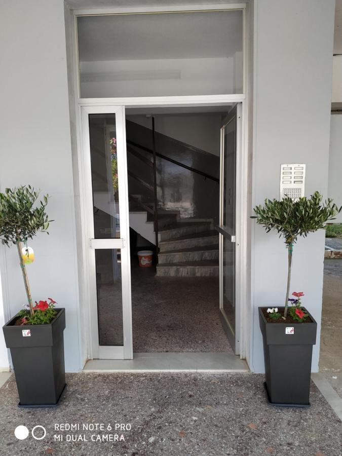 Cosi Apartment Paralia Dionysiou Esterno foto